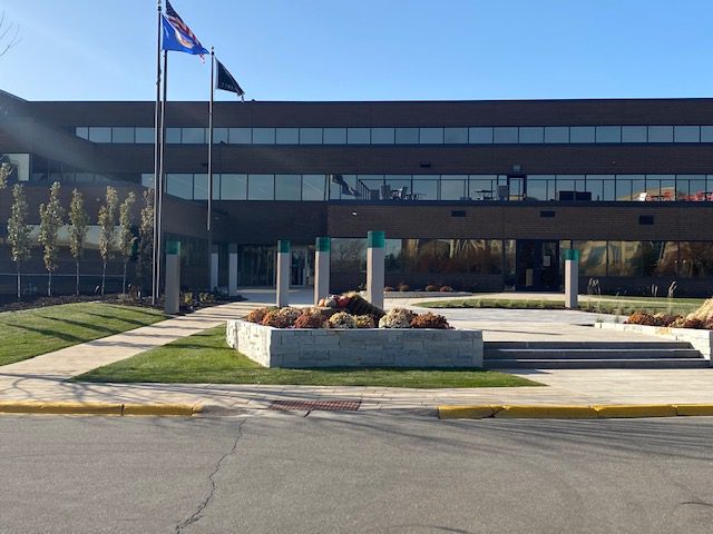iSpine Clinics Edina Minnesota office building